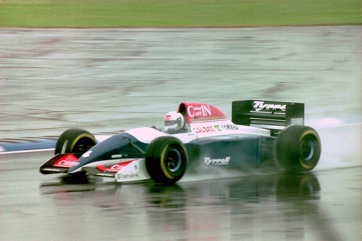 Tyrrell 021
