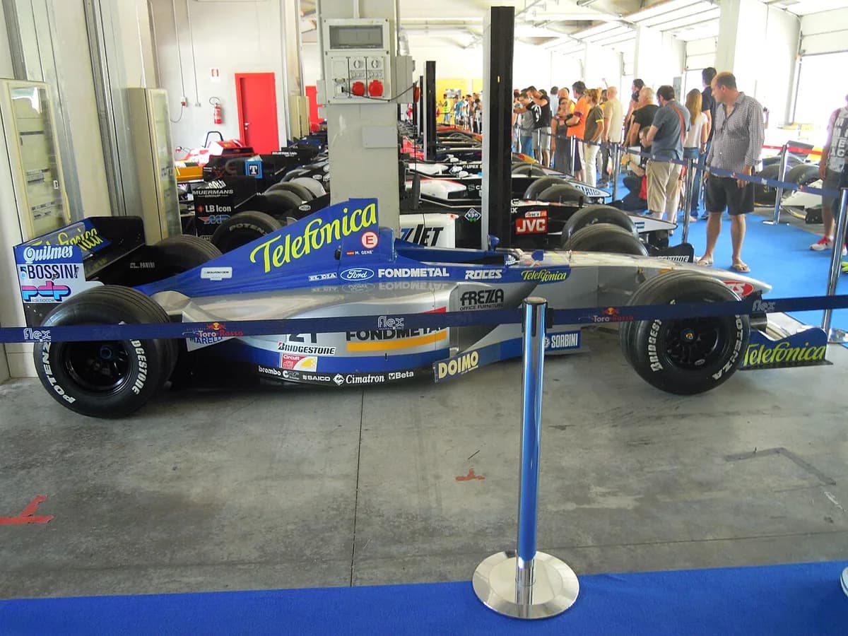 Minardi M01