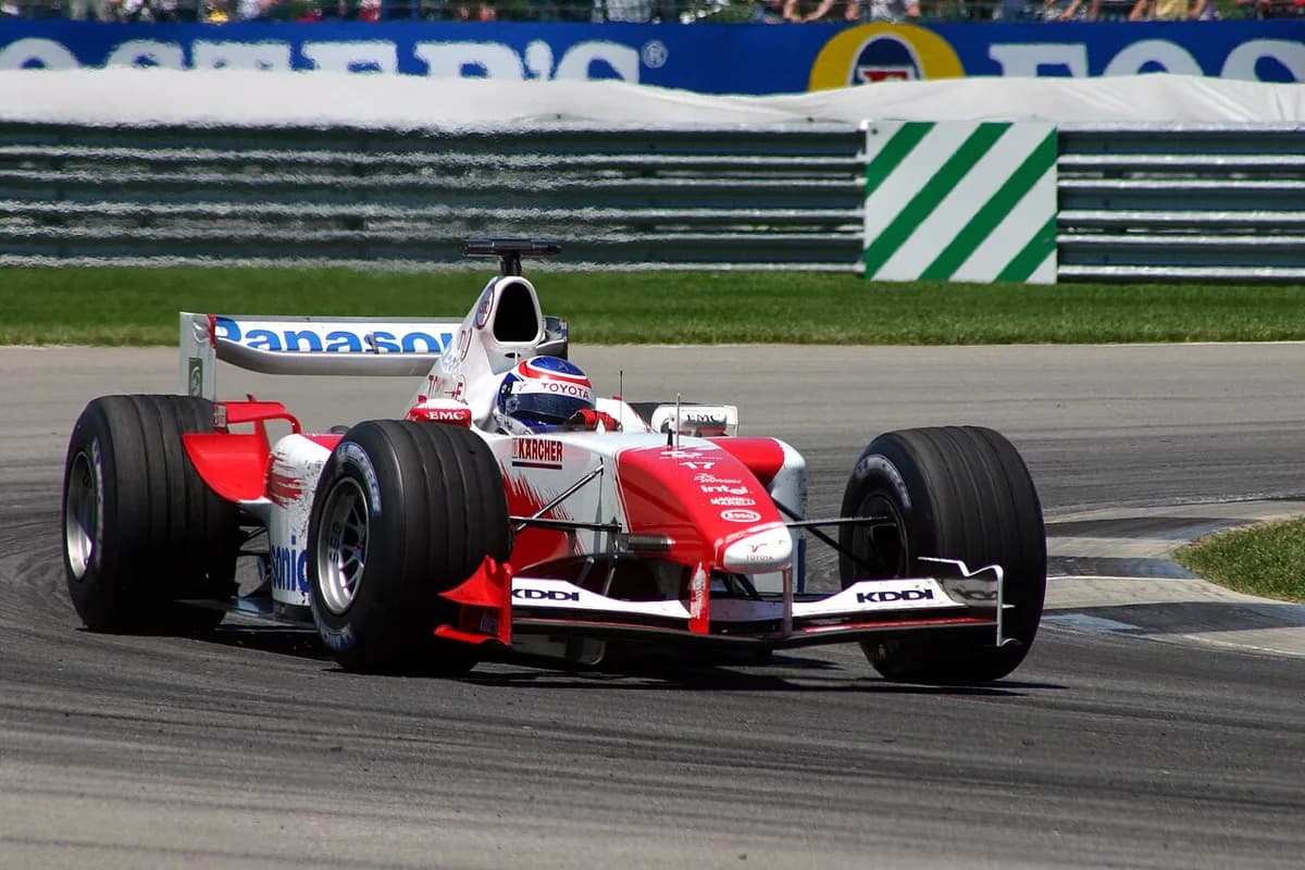 Toyota TF104B