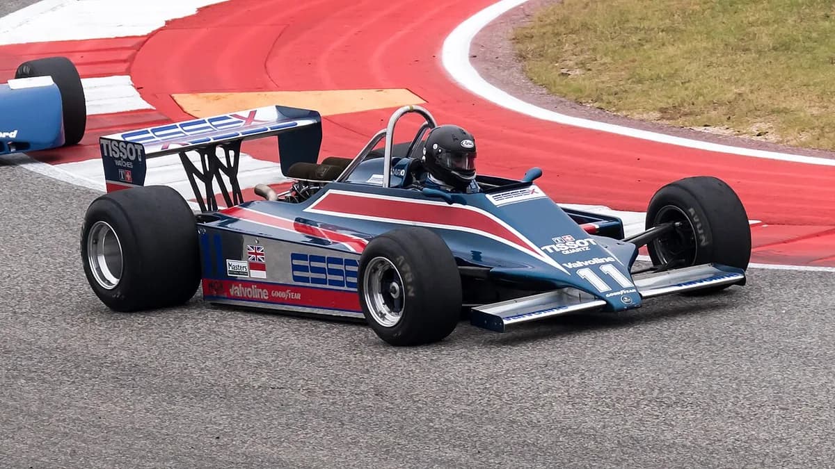 Lotus 81