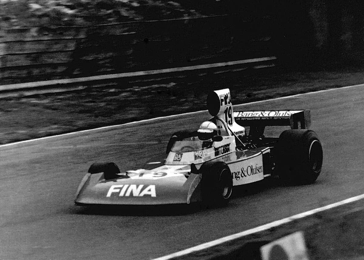 Surtees TS16