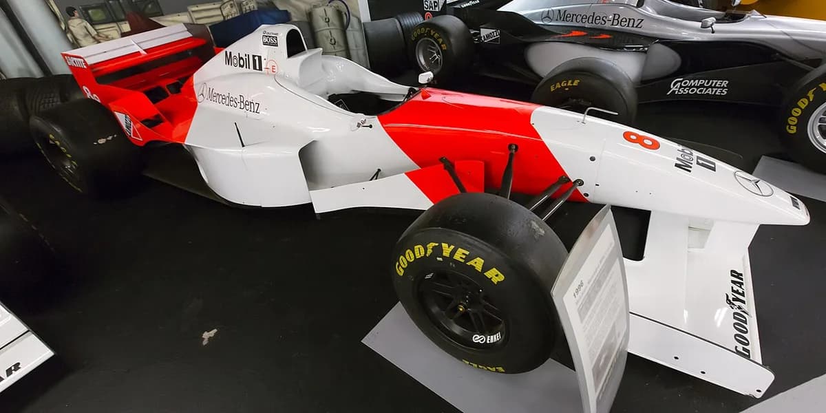 McLaren MP4/11B
